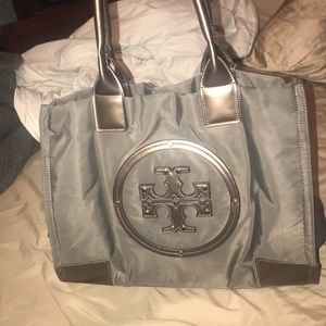 Authentic Tory Burch tote!!!